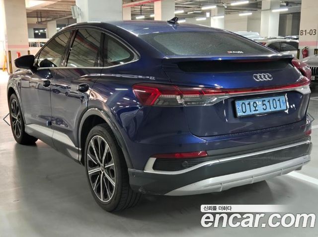 Audi Q4 e-tron F4 40 Premium Sportback - фото 2