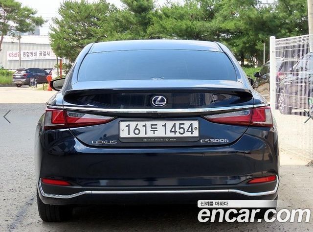 Lexus ES 7-го поколения Luxury Plus - фото 3