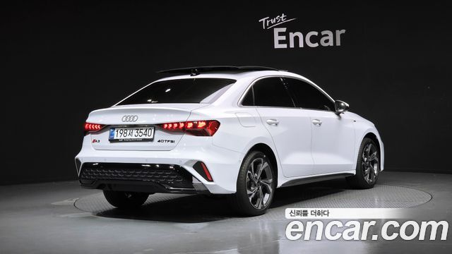 Audi A3 40 TFSI Premium - фото 1