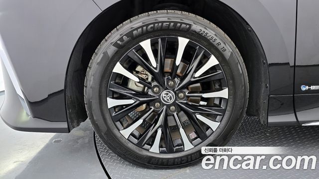 Toyota Alphard 4-го поколения 2.5 HEV Executive AWD - фото 4
