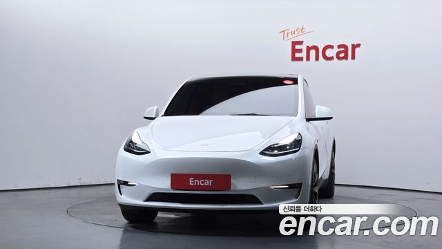 Tesla Model Y Long Range AWD - фото 2