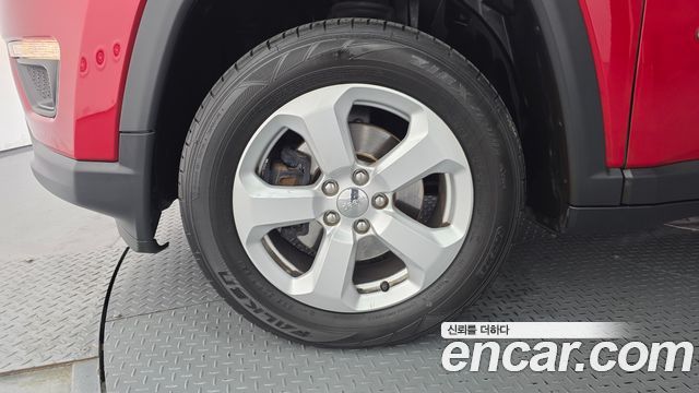 Jeep Compass 2-го поколения 2.4 Longitude AWD - фото 4