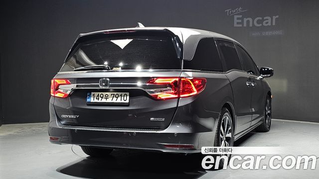 Honda Odyssey 3.5 5th - фото 1