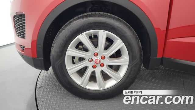 Jaguar E-PACE D180 S - фото 4