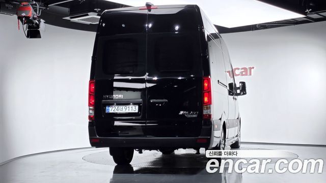 Hyundai Solati 11-Seater Luxury - фото 3