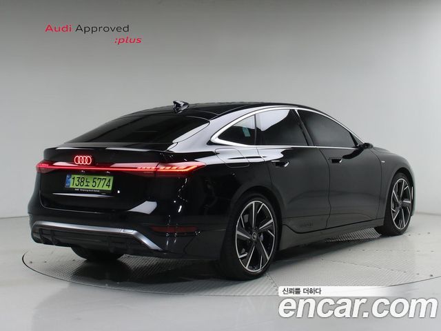 Audi A6 e-Tron Performance S line - фото 1