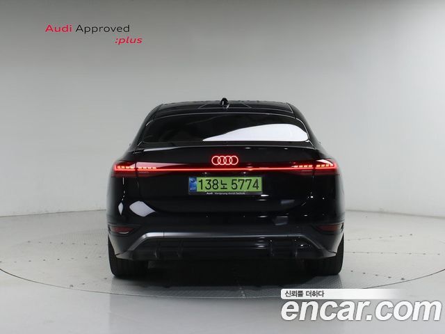 Audi A6 e-Tron Performance S line - фото 3