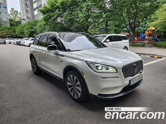 Lincoln Corsair 2.0 Reserve AWD - фото 2