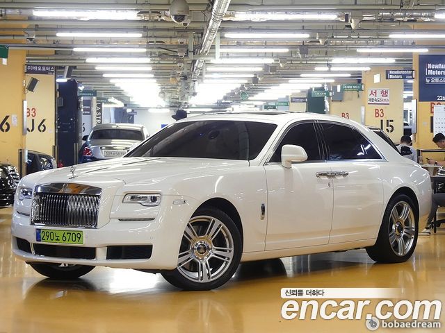 Rolls-Royce Ghost 6.6 V12 - фото 0