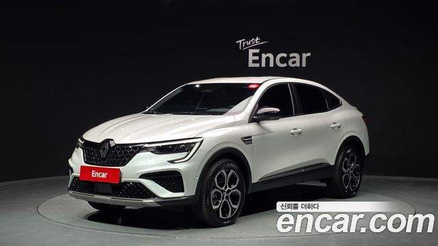 Renault Samsung Arkana 1.6 E-TECH Iconic - фото 0