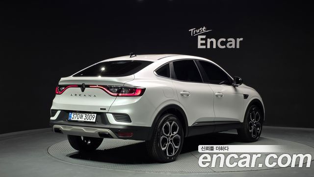 Renault Samsung Arkana 1.6 E-TECH Iconic - фото 1