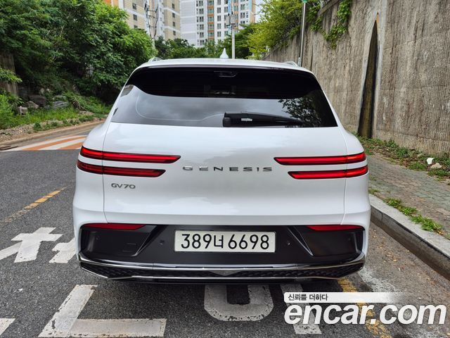 Genesis GV70 2.5T Gasoline 2WD - фото 3