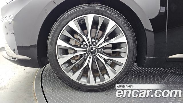 Kia K8 2.5 Gasoline 2WD Noblesse - фото 4