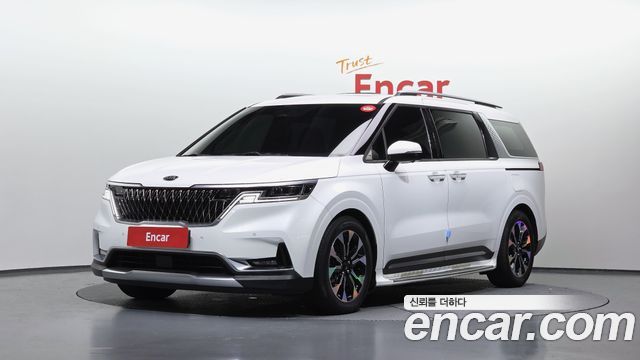 Kia Carnival 4-го поколения 9-Seater Signature - фото 0