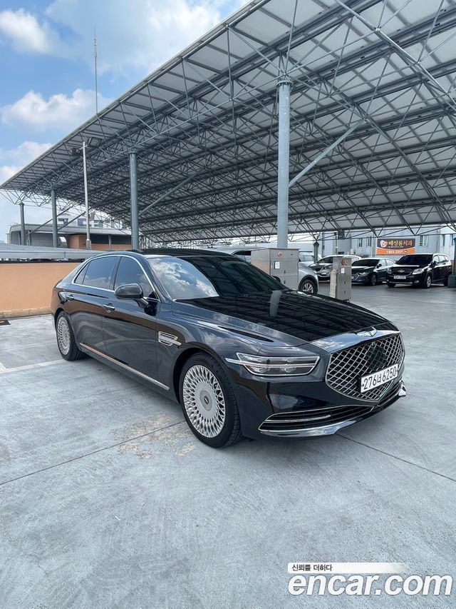 Genesis G90 3.8 AWD Luxury - фото 1