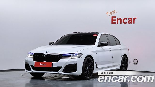 BMW 5-Series G30 520d xDrive M Sport Package Plus - фото 0
