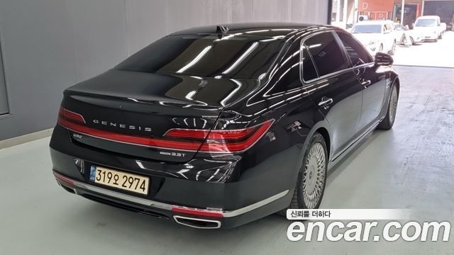 Genesis G90 3.3 T AWD Premium Luxury - фото 1