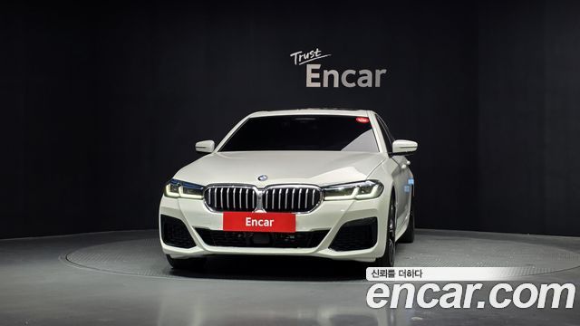 BMW 5-Series G30 530i xDrive M Sport Package - фото 2