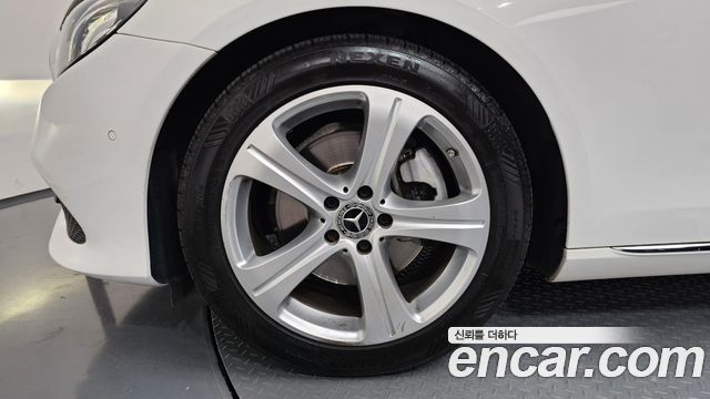 Mercedes-Benz E-Class W213 E200 Avantgarde - фото 4