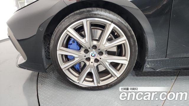 BMW 1-Series F40 M135i xDrive - фото 4