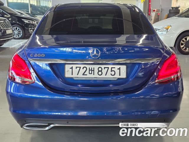 Mercedes-Benz C-Class W205 C200 - фото 3