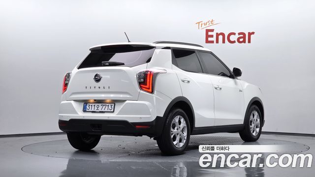 SsangYong Tivoli Gasoline 1.5 2WD V3 - фото 1