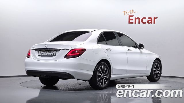 Mercedes-Benz C-Class W205 C200 - фото 0
