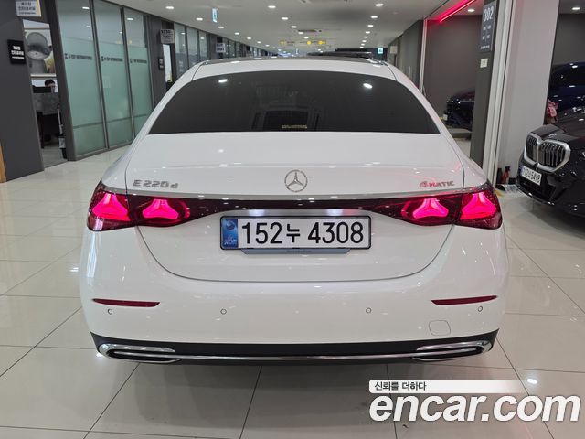 Mercedes-Benz E-Class W214 E220d 4MATIC Exclusive - фото 3
