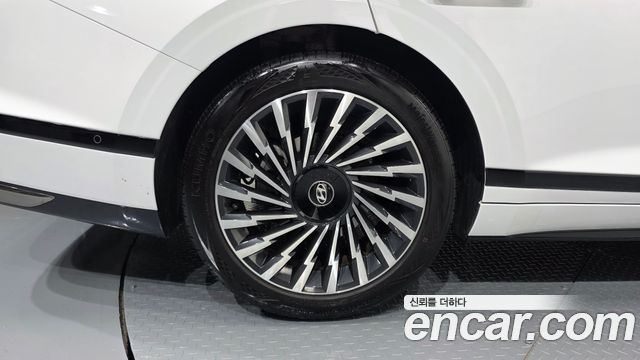 Hyundai Grandeur GN7, гибрид Calligraphy - фото 3