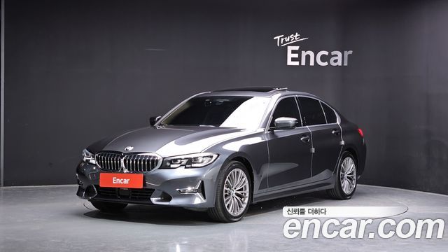 BMW 3-Series G20 320i Luxury - фото 0