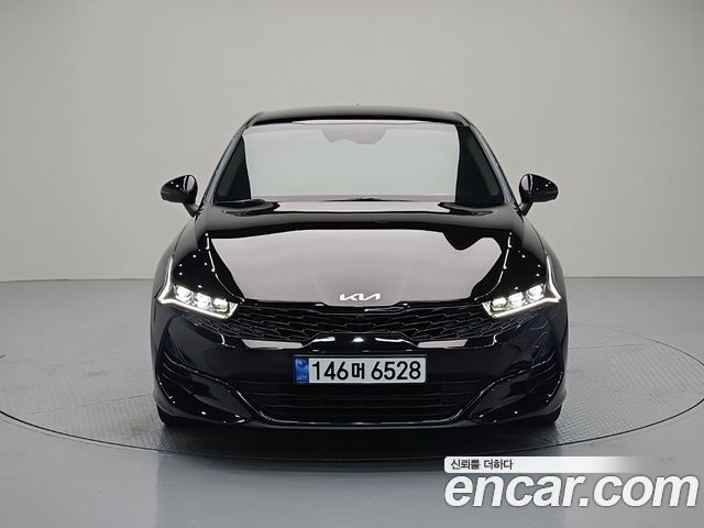 Kia K5 3-го поколения 2.0 Signature - фото 2