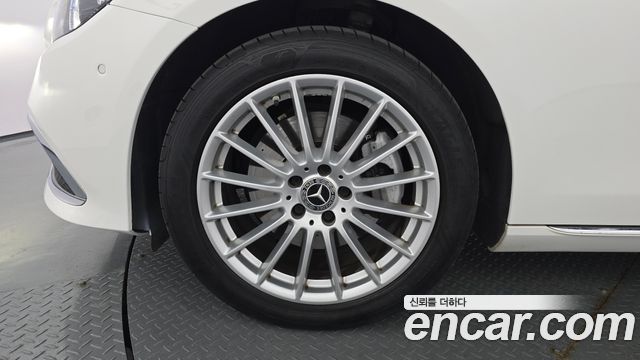 Mercedes-Benz E-Class W213 E250 Exclusive - фото 4