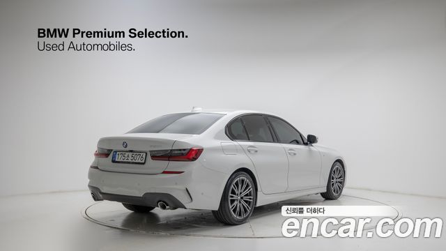 BMW 3-Series G20 320i M Sport - фото 1