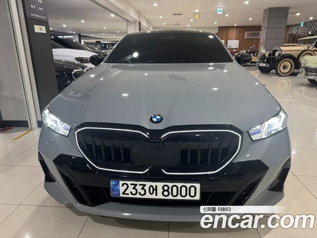 BMW 5-Series G60 520i M Sport - фото 2