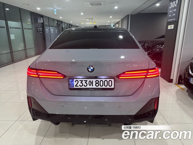 BMW 5-Series G60 520i M Sport - фото 3