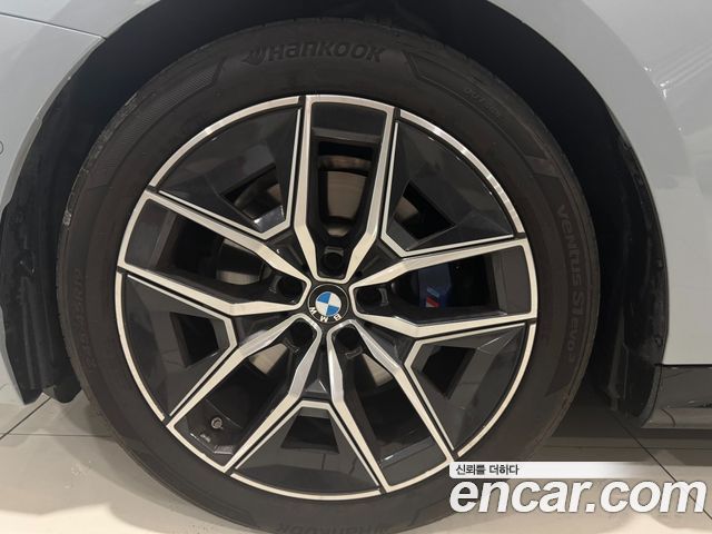 BMW 5-Series G60 520i M Sport - фото 4