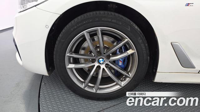 BMW 5-Series G30 530i xDrive M Sport Package Plus - фото 3