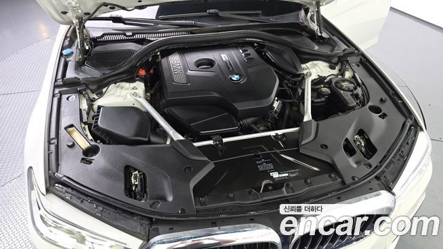 BMW 5-Series G30 530i xDrive M Sport Package Plus - фото 4