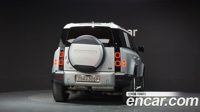 Land Rover Defender L663 110 D240 S - фото 3