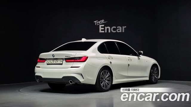 BMW 3-Series G20 320i M Sport - фото 1