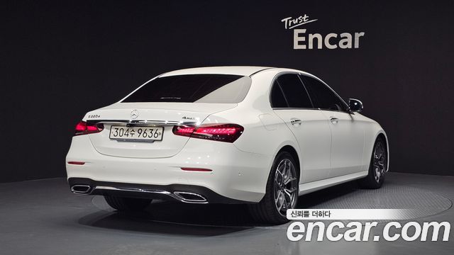 Mercedes-Benz E-Class W213 E220d 4MATIC AMG Line - фото 1