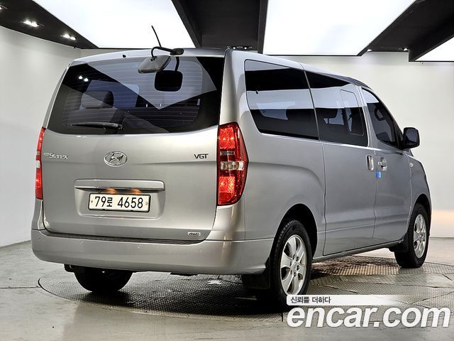 Hyundai Starex Новый 4WD Wagon 12-Seater Smart - фото 3
