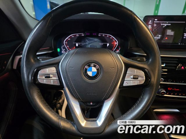 BMW 5-Series G30 523d xDrive Luxury - фото 4