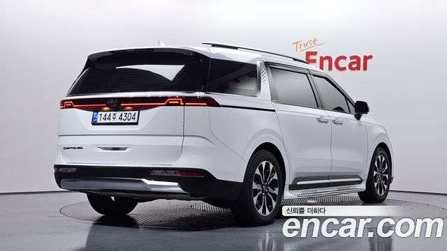 Kia Carnival 4-го поколения 9-Seater Noblesse - фото 1