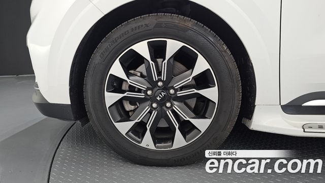 Kia Carnival 4-го поколения 9-Seater Noblesse - фото 4