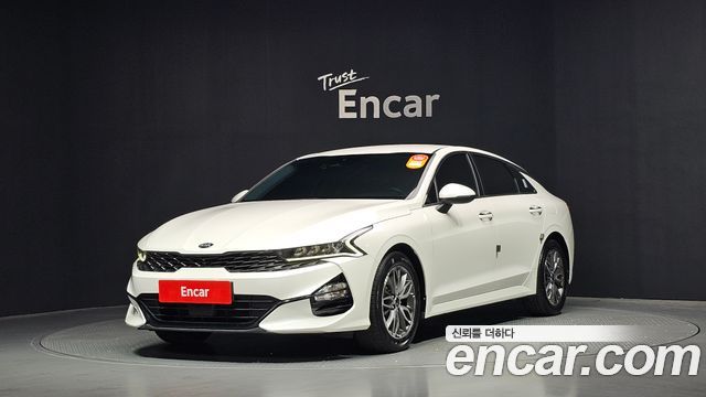 Kia K5 3-го поколения 2.0 Prestige - фото 0