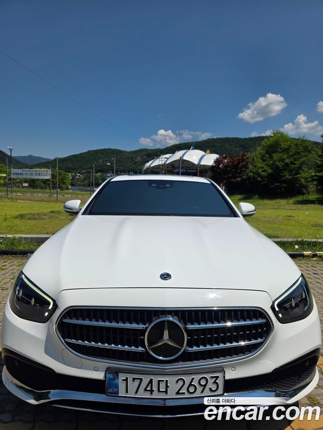Mercedes-Benz E-Class W213 E250 Avantgarde - фото 0