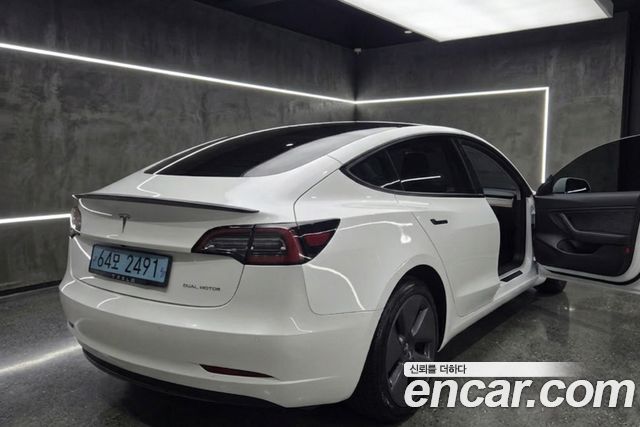 Tesla Model 3 Long Range AWD - фото 1