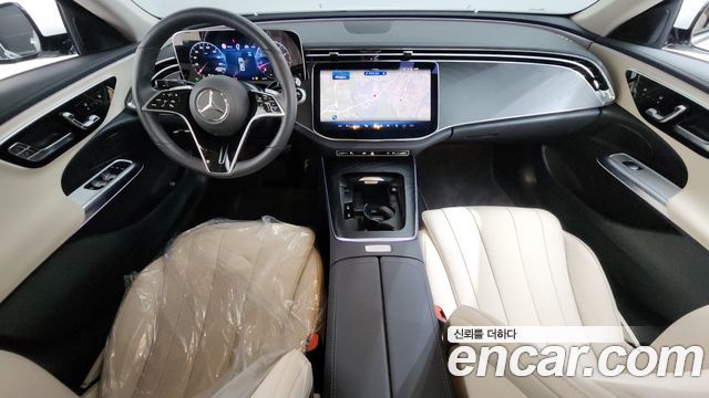 Mercedes-Benz E-Class W214 E200 Avantgarde - фото 0