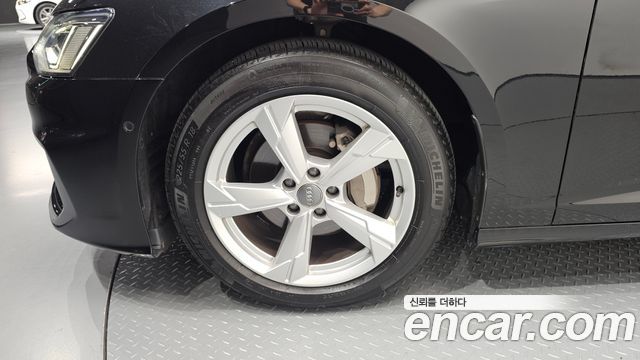 Audi A6 C8 40 TDI - фото 4